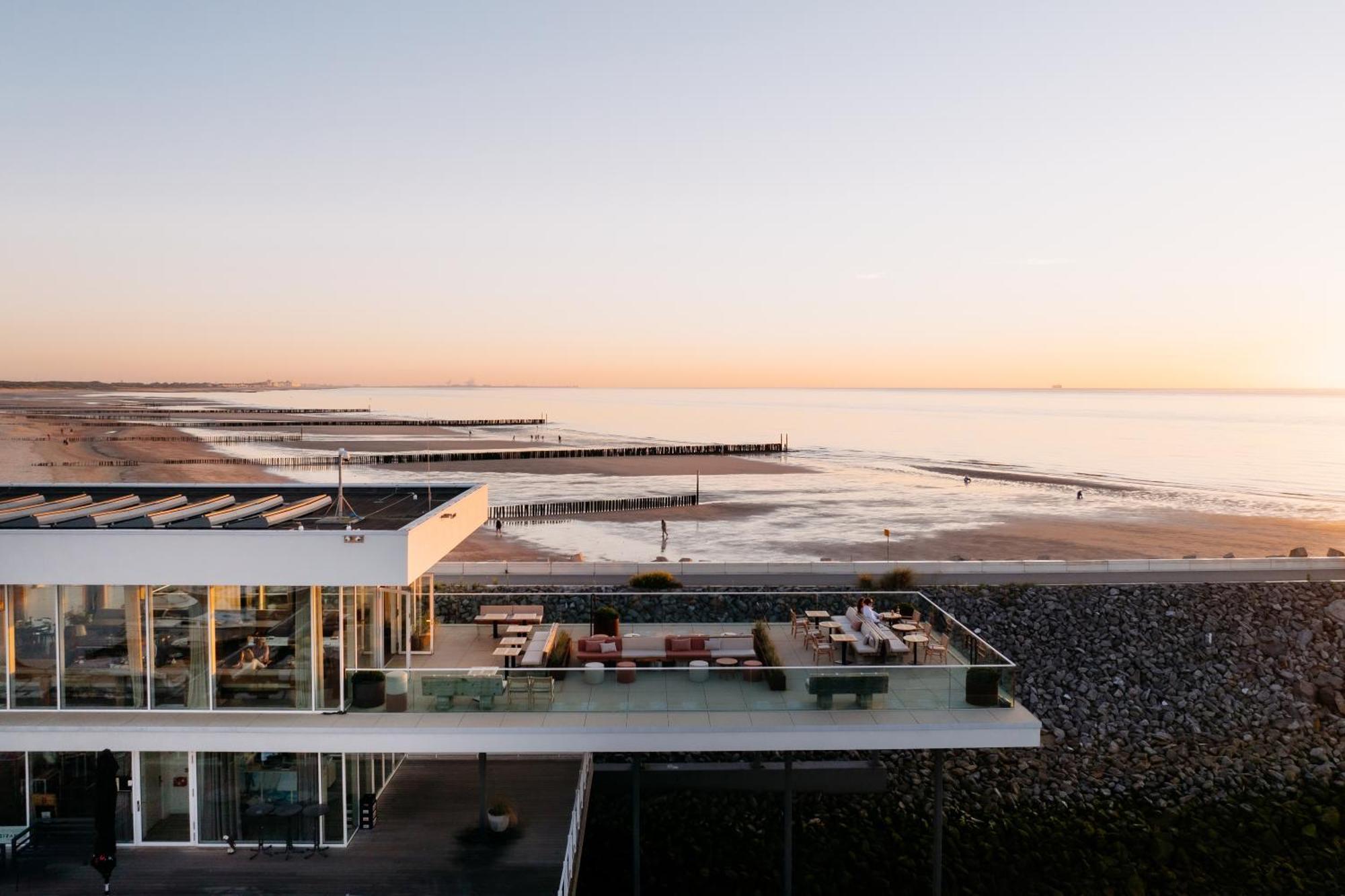 Residentie Strandhotel - Apartments With Hotel Service And Wellness Cadzand Eksteriør billede